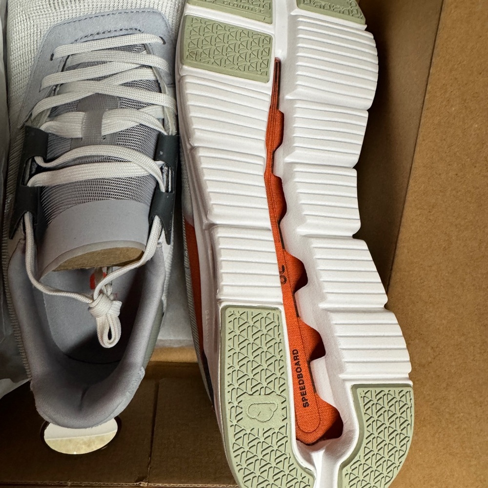 Cloudrift Men's Athletic Shoes - White and Red - Picture 3 of 5